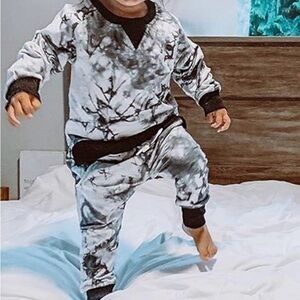 Black and White Tie-Dye Pajama Set